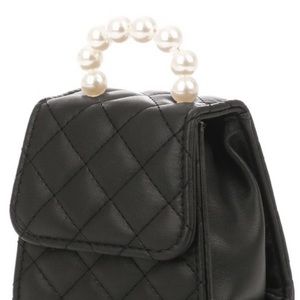 Small black Pearl purse
